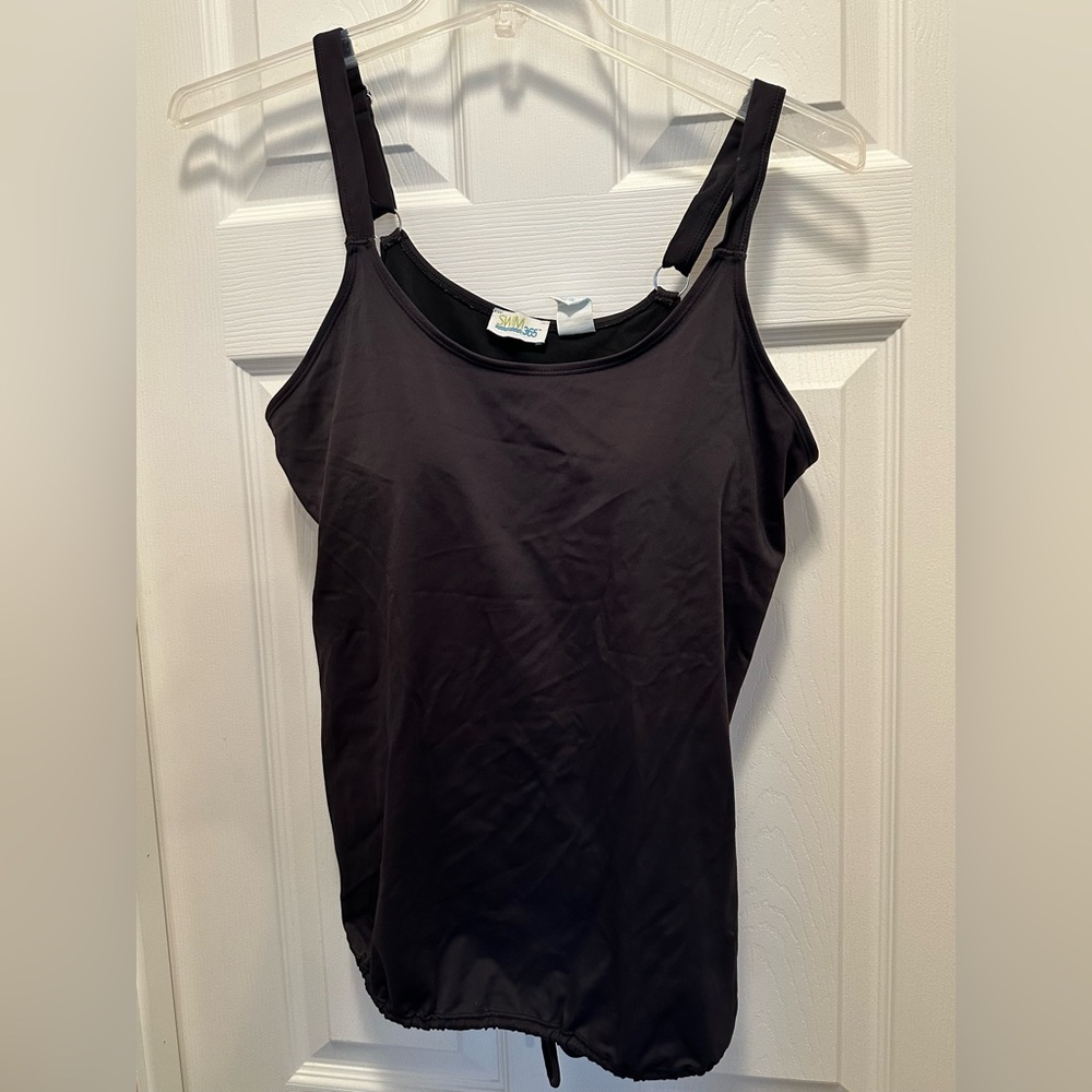 Swim 365 women’s 16w swim top tank style Black Top adjustable straps